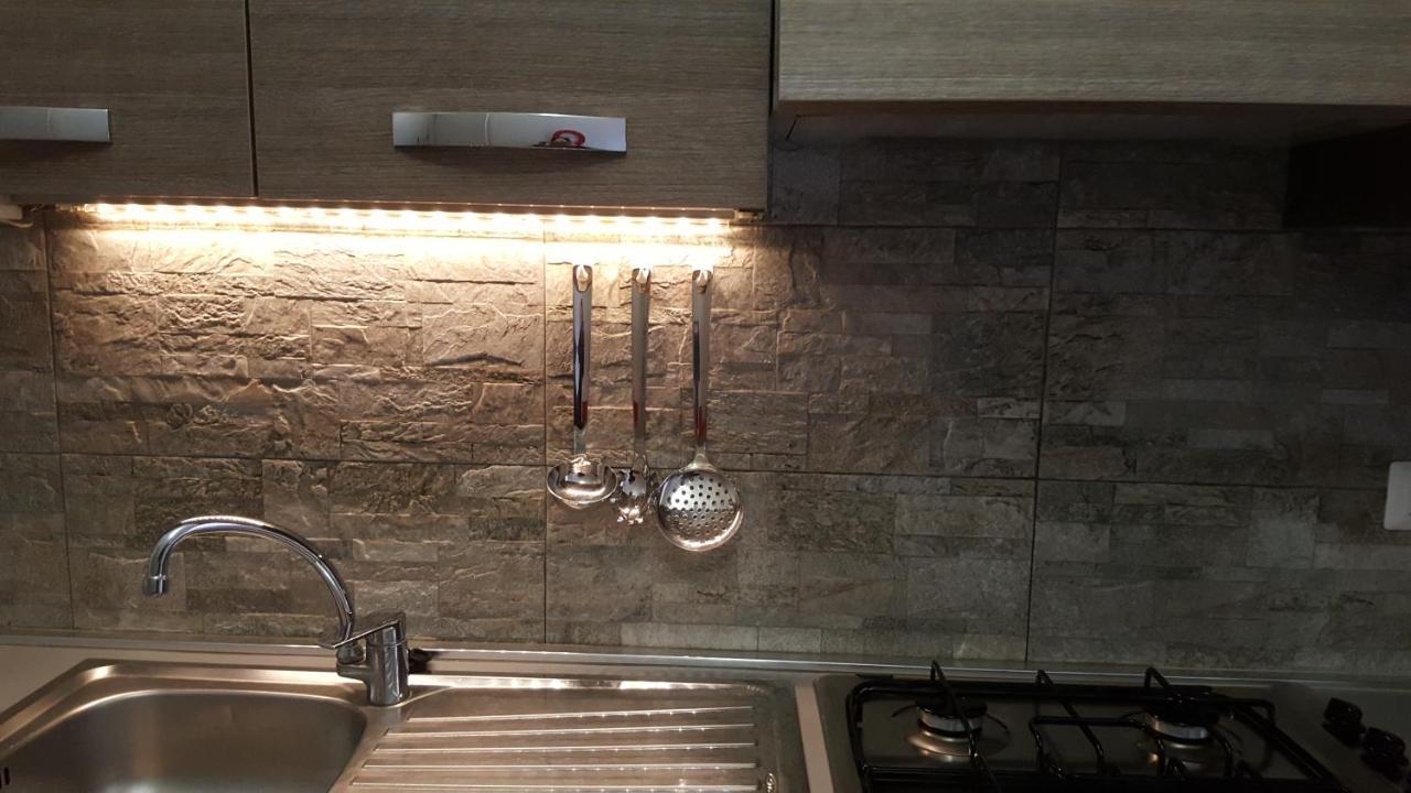 Danicolas Cairoli Apartment 몬차 외부 사진