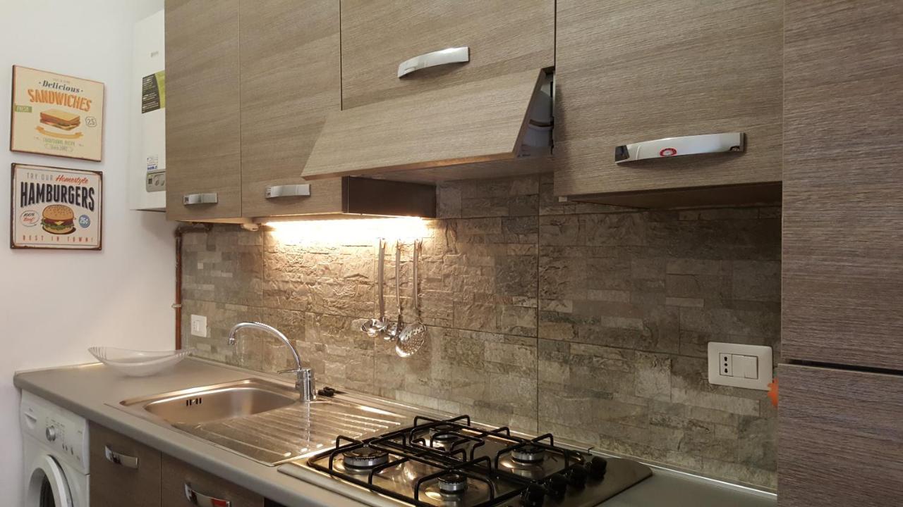 Danicolas Cairoli Apartment 몬차 외부 사진