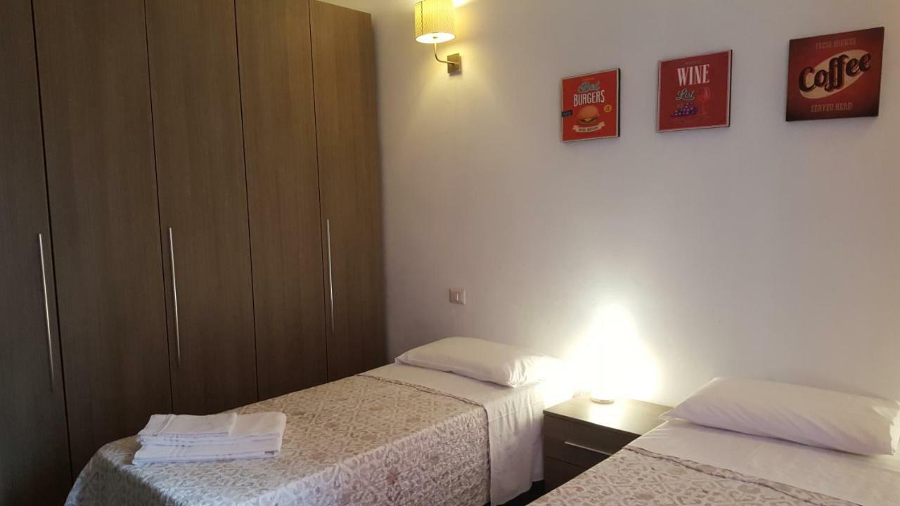 Danicolas Cairoli Apartment 몬차 외부 사진